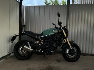 Benelli Leoncino 800