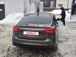 2017 Ford Focus III Рестайлинг, коричневый, 990000 рублей, вид 4