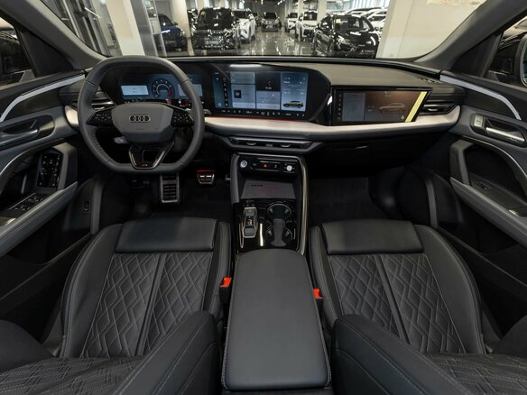 2026 Audi Q5 L III (GU), зелёный, 6350000 рублей - вид 7