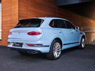 2025 Bentley Bentayga I Рестайлинг, голубой, 44500000 рублей, вид 3