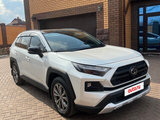 2024 Toyota RAV4 V (XA50), белый, 3600000 рублей, вид 2