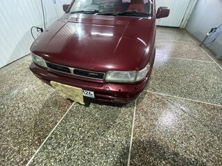 1992 Mitsubishi Chariot II, красный, 260000 рублей, вид 1