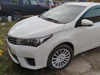 2014 Toyota Corolla XI (E160, E170, E180), белый, 870000 рублей, вид 1