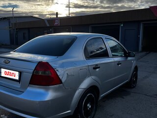 2011 Chevrolet Aveo I Рестайлинг, серебристый, 220000 рублей, вид 4
