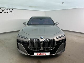 2025 BMW 7 серии 740i xDrive VII (G70), серый, 14040000 рублей, вид 3