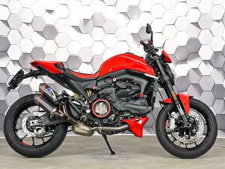2021 Ducati Monster 937, красный, 819000 рублей, вид 3