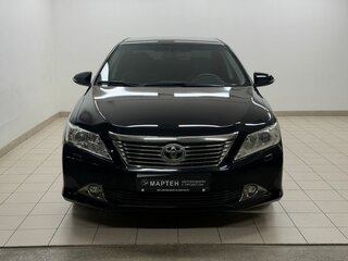 2013 Toyota Camry VII (XV50), чёрный, 1800000 рублей, вид 2