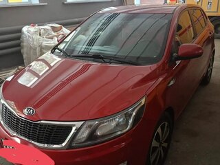 2015 Kia Rio 6-speed III, красный, 1300000 рублей, вид 1