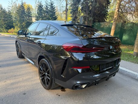 2025 BMW X6 40d III (G06) Рестайлинг, чёрный, 14700000 рублей, вид 4