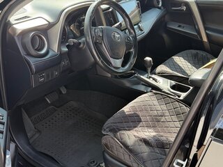 2017 Toyota RAV4 IV (XA40) Рестайлинг, чёрный, 2650000 рублей, вид 4