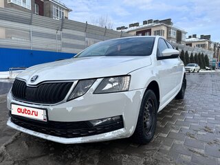 2019 Skoda Octavia III (A7) Рестайлинг, белый, 1180000 рублей, вид 1