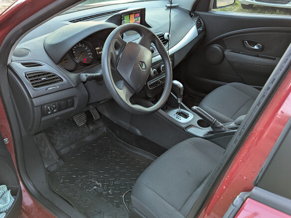 2010 Renault Fluence I, пурпурный, 730000 рублей - вид 13