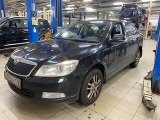 2013 Skoda Octavia II (A5) Рестайлинг, чёрный, 799000 рублей, вид 3