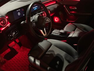 2020 Mercedes-Benz A-Класс 200 IV (W177), чёрный, 3200000 рублей, вид 4
