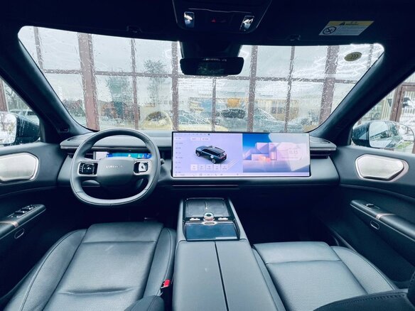 2026 Lynk & Co 900, синий - вид 28