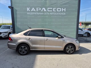 2018 Volkswagen Polo V Рестайлинг, бежевый, 999000 рублей, вид 4