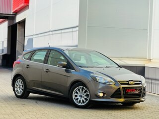 2013 Ford Focus III, серый, 699999 рублей, вид 2
