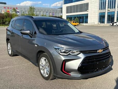 2022 Chevrolet Orlando II, серебристый, 1555000 рублей, вид 2