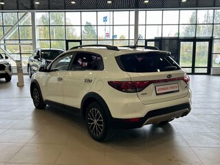 2017 Kia Rio X-Line IV, белый, 1149000 рублей, вид 4