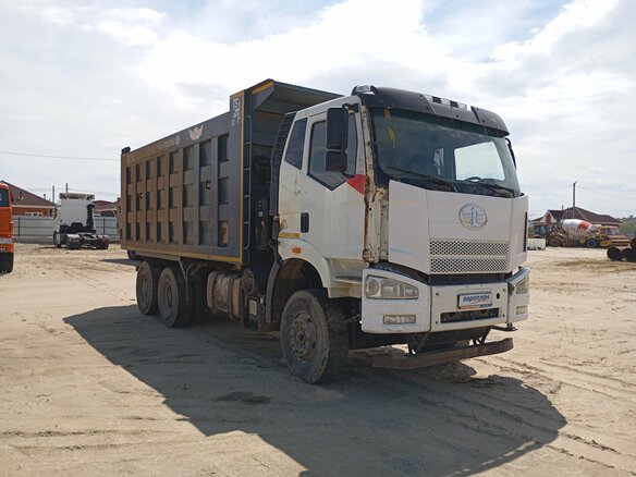 2022 FAW J6 CA3250, белый, 3071350 рублей - вид 1