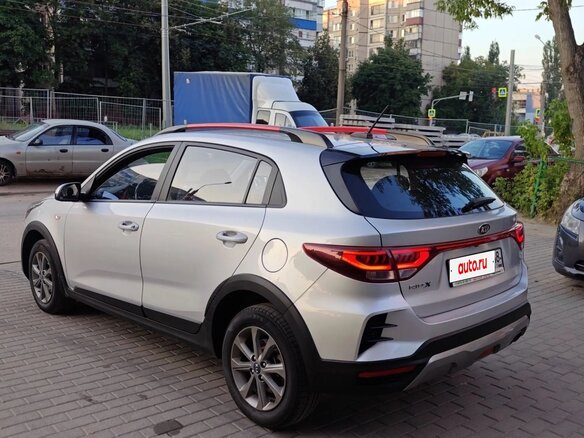 2021 Kia Rio X IV Рестайлинг, серый, 1340000 рублей - вид 7