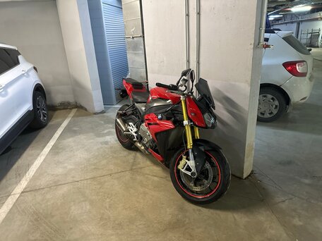 2015 BMW S 1000 R, красный, 900000 рублей, вид 2