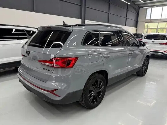 2022 Jetta VS7 I Рестайлинг 1, серый, 1620000 рублей - вид 3