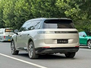 2025 Lynk & Co 900, серебристый, 6997033 рублей, вид 5