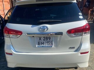 2011 Toyota Wish II, белый, 1440000 рублей, вид 5