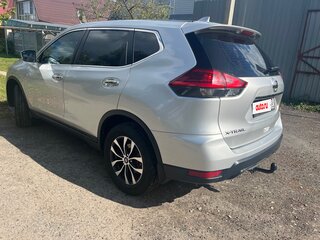 2018 Nissan X-Trail III Рестайлинг, серебристый, 2450000 рублей, вид 5