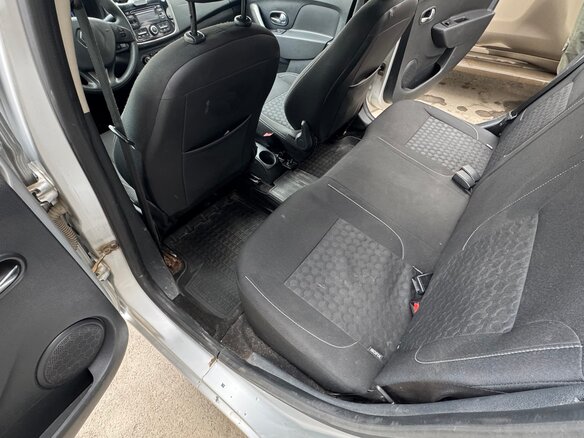 2015 Renault Logan II, серый, 390000 рублей - вид 10