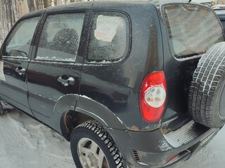 2010 Chevrolet Niva I Рестайлинг, чёрный, 180000 рублей, вид 5