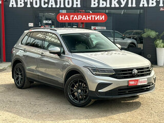 2021 Volkswagen Tiguan II Рестайлинг, серебристый, 2750000 рублей, вид 1