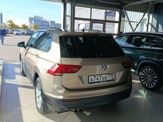 2020 Volkswagen Tiguan II, коричневый, 2150000 рублей, вид 4