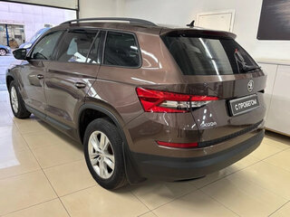 2018 Skoda Kodiaq I, коричневый, 2199000 рублей, вид 5
