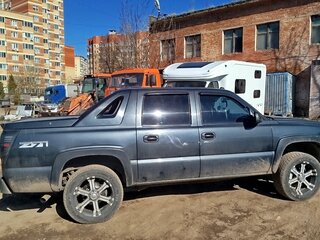 2004 Chevrolet Avalanche I, чёрный, 790000 рублей, вид 5