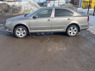 2011 Skoda Octavia II (A5) Рестайлинг, серый, 600000 рублей, вид 4