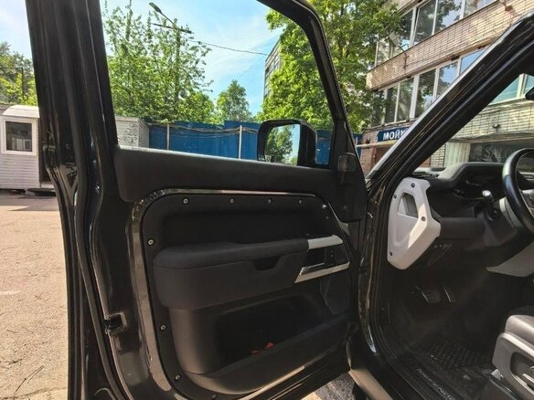 2020 Land Rover Defender 110 II, серый, 5200000 рублей - вид 6