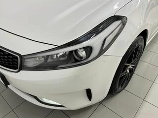2019 Kia Cerato III Рестайлинг (Classic), белый, 1650000 рублей, вид 5