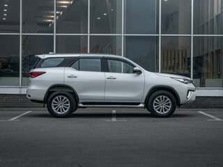 2018 Toyota Fortuner II, белый, 3450000 рублей, вид 5