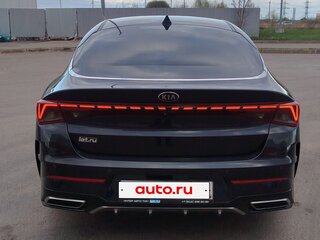 2021 Kia K5 III, синий, 2300000 рублей, вид 4
