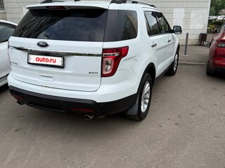 2013 Ford Explorer V, белый, 1650000 рублей, вид 2