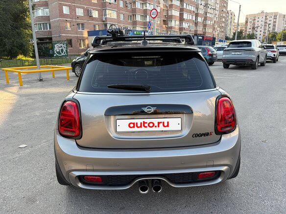 2019 Mini Hatch Cooper S III (F55/F56) Рестайлинг, серебристый, 2299000 рублей - вид 4