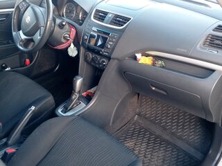 2011 Suzuki Swift IV, серебристый, 820000 рублей, вид 2