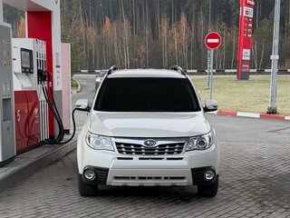 2011 Subaru Forester III Рестайлинг, белый, 1500000 рублей, вид 2
