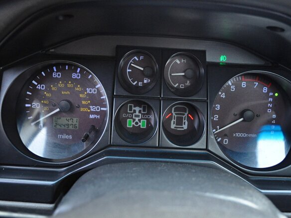 2001 Mitsubishi Montero III, чёрный, 750000 рублей - вид 16
