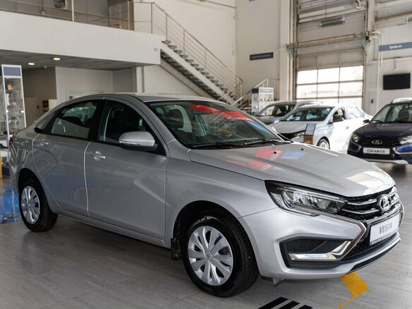 2026 Lada (ВАЗ) Vesta I Рестайлинг (NG), серебристый - вид 7