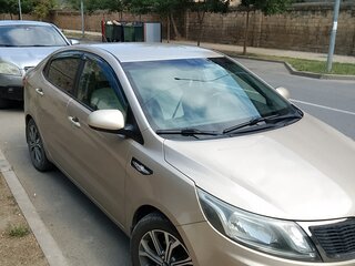 2014 Kia Rio 6-speed III, золотистый, 1000000 рублей, вид 2
