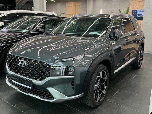 2023 Hyundai Santa Fe IV Рестайлинг, серый, 5380000 рублей - вид 2