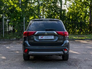 2015 Mitsubishi Outlander III Рестайлинг, серый, 1399000 рублей, вид 4